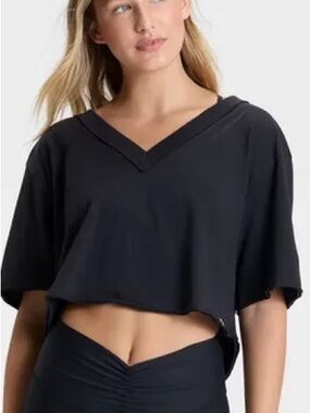 JoyLab V-Neck Cropped Active Tee - Black